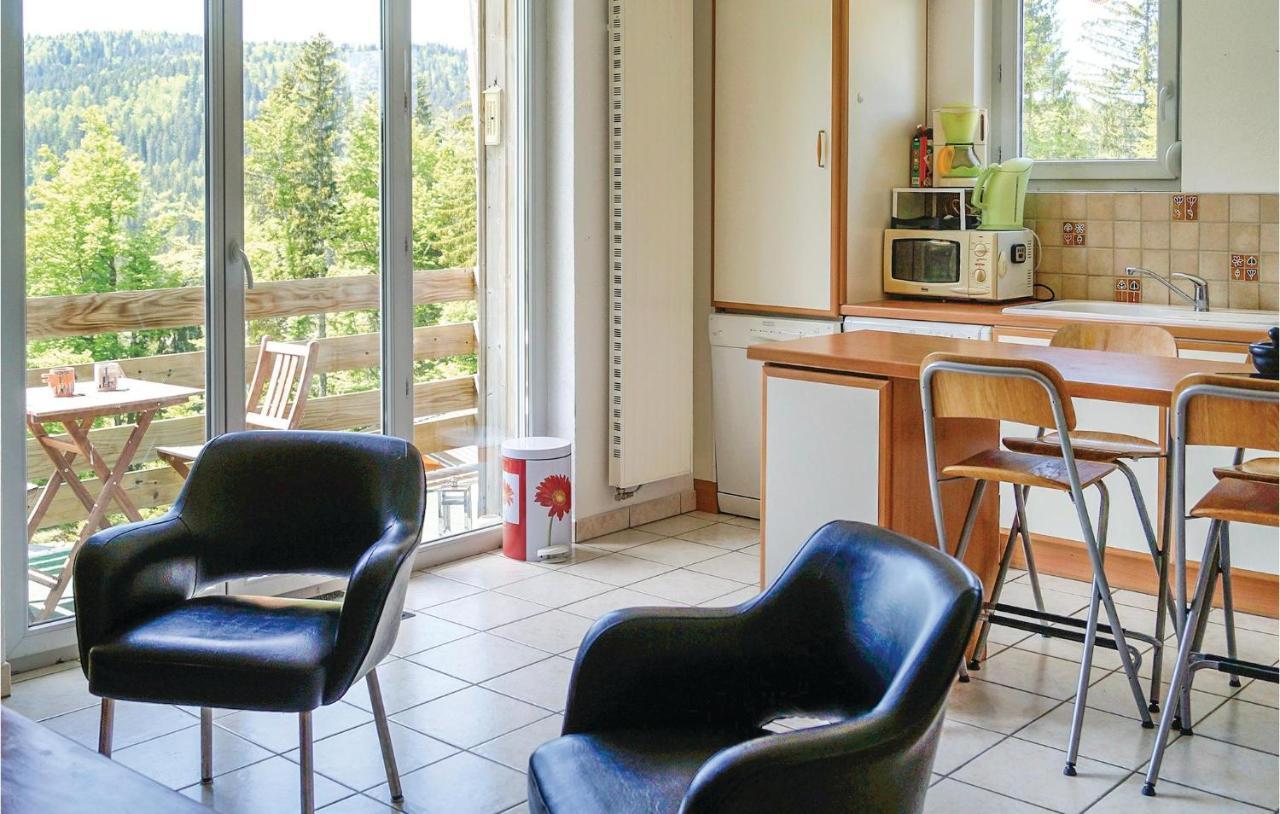 Cozy Apartment In Premanon With Kitchenette Prémanon Exterior foto